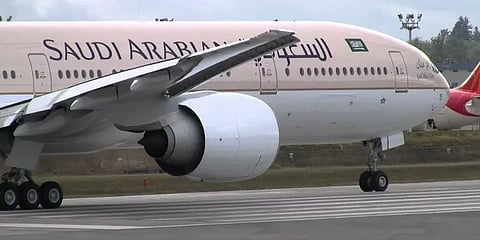 இங்கிலாந்தில் புதிய வகை கொரோனா தீவிரம்: விமான சேவையை ரத்து செய்தது சவுதி!