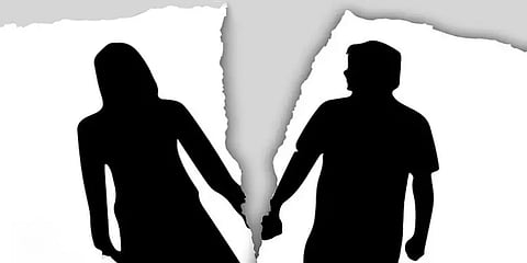 குஜராத்: திருமணத்தன்று மாதவிடாய்... விவாகரத்துகோரி அதிர்ச்சியளித்த கணவன்!