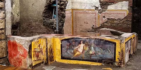 இத்தாலியில் கண்டுபிடிக்கப்பட்ட பழங்கால தெருவோர உணவுக் கடை!