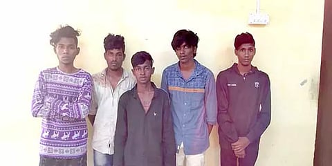 சென்னை: சிசிடிவி காட்சியில் சிக்கிய பைக் கொள்ளையர்கள்; 8 வாகனங்கள் பறிமுதல்