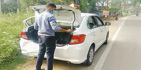 காருக்குள் இருந்த ரூ.90 லட்சம்: தொழிலதிபரின் கார் கடத்தப்பட்ட சம்பவத்தில் அதிர்ச்சி தகவல்!