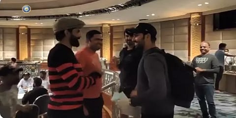 3வது டெஸ்ட் போட்டிக்கு தயார்: இந்திய அணியுடன் இணைந்த ரோகித் சர்மா...!