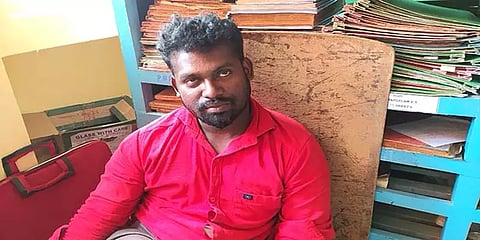 தாயுடன் கோயிலுக்குச் சென்ற சிறுமியை கடத்திச் சென்ற வாலிபர் கைது!