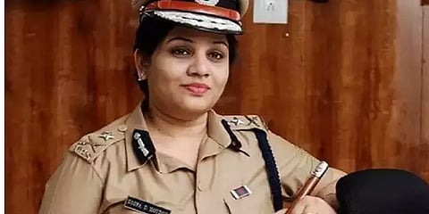 20 வருட சர்வீஸில் 40 முறை டிரான்ஸ்ஃபர்... - ரூபா ஐ.பி.எஸ் 'சமரசமற்ற' பயணம்!