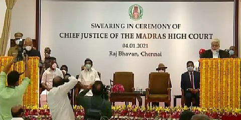 சென்னை உயர் நீதிமன்றத்தின் 50-வது தலைமை நீதிபதியாக சஞ்ஜிப் பானர்ஜி பதவியேற்பு