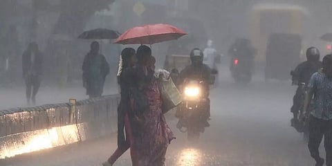 3 மாவட்டங்களில் கனமழைக்கு வாய்ப்பு - வானிலை ஆய்வு மையம்