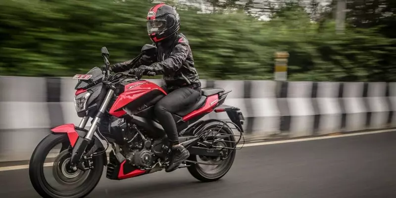 சந்தை மூலதன மதிப்பீட்டில் புதிய சாதனை படைத்த பஜாஜ் ஆட்டோ நிறுவனம்