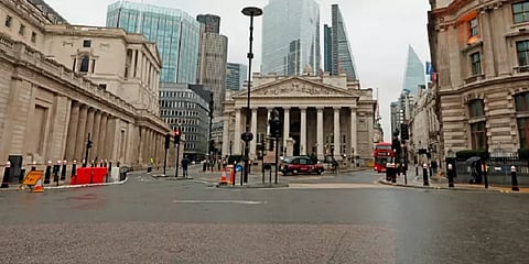 வேகமெடுக்கும் உருமாறிய கொரோனா - இங்கிலாந்தில் மீண்டும் ஊரடங்கு!