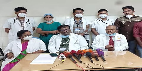 சேலம்: அரியவகை ரத்தநாள கட்டியை வெற்றிகரமாக அகற்றிய அரசு மருத்துவர்கள்