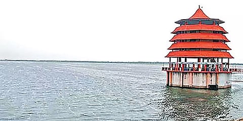 கனமழை எதிரொலி: செம்பரம்பாக்கம் ஏரியில் நீர் திறப்பு அதிகரிப்பு