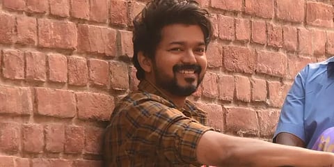 ”தியேட்டரில் பொதுக்கழிப்பிடம்தான்; கொரோனா யாரால் பரவுமென்றே தெரியாது” - டாக்டர் புகழேந்தி