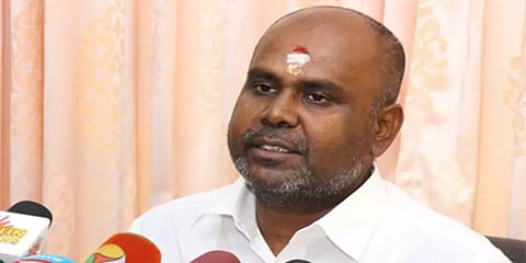 விதிகளை பின்பற்றாவிட்டால் தியேட்டர்கள் மீது நடவடிக்கை - அமைச்சர் உதயக்குமார்