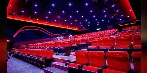 “இதனால்தான் தியேட்டர்களுக்கு 100% அனுமதி வழங்கப்பட்டது”- அமைச்சர் ஜெயக்குமார் விளக்கம்