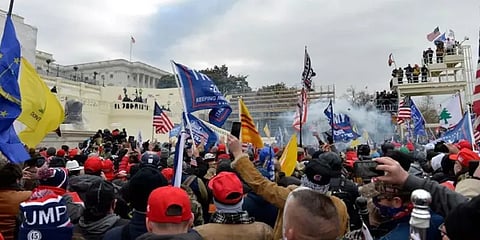 மீம்ஸ், கிண்டல், கேலி... - அமெரிக்க வன்முறையை 'கொண்டாடிய' சீனா!