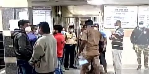 மகாராஷ்டிரா: பொதுமருத்துவமனையில் ஏற்பட்ட தீ விபத்தில் 10 பச்சிளம் குழந்தைகள் உயிரிழப்பு