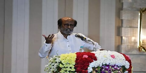 ரஜினிகாந்த் அரசியலுக்கு வர வலியுறுத்தி ரசிகர்கள் சென்னையில் போராட்டம் - காவல்துறை அனுமதி