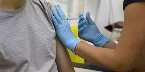 ம.பி: கோவாக்சின் தடுப்பூசி போட்டுக்கொண்டவர் திடீர் மரணம்