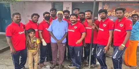 ஸ்ரீவில்லிபுத்தூர்: சமூக அக்கறையோடு மக்கள் பணியாற்றும் அஜித் ரசிகர் மன்றத்தினர்