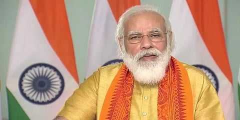 கொரோனா தடுப்பூசிக்கு அரசியல்வாதிகள் முந்தக்கூடாது - பிரதமர் மோடி அறிவுறுத்தல்