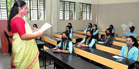 ஜன. 19ஆம் தேதி முதல் 10, 12ஆம் வகுப்புகளுக்கு பள்ளிகள் திறப்பு : தமிழக அரசு அறிவிப்பு