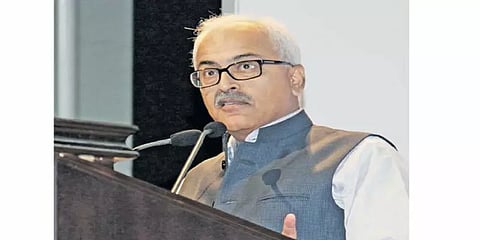 தமிழக சட்டமன்றத் தேர்தல்: மத்திய உள்துறை செயலருடன் தேர்தல் ஆணையம் ஆலோசனை!