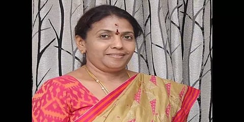 'சசிகலாவை தவறாக பேசுவதை பொறுத்துக்கொள்ள முடியாது' - கோகுல இந்திரா