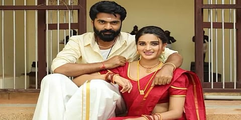 சிம்புவின் ‘ஈஸ்வரன்’; புகைப்பட ஆல்பம்