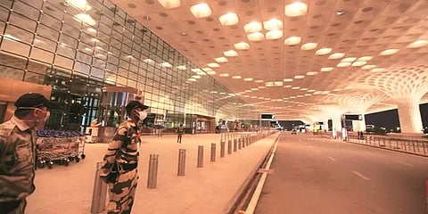 6 விமான நிலையங்களை அதானி குழுமத்திடம் ஒப்படைக்கும் முடிவுக்கு நிதி ஆயோக் எதிர்ப்பு