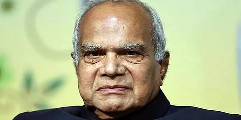 ’மாட்டுக்கோமியத்தால் புற்றுநோய் குணமடையுமா’ என ஆய்வு நடைபெற்றுவருகிறது: ஆளுநர் பன்வாரிலால்