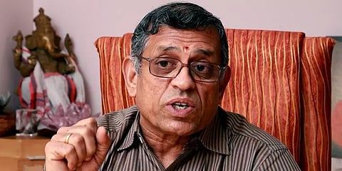 சசிகலா குறித்த குருமூர்த்தியின் பேச்சுகளை அதிமுக ஏற்கிறதா? - திமுக