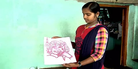 புதுக்கோட்டை: கொரோனா காலத்தை பயன்படுத்தி 4 மொழிகள் கற்றுத் தேர்ந்த 10 ஆம் வகுப்பு மாணவி