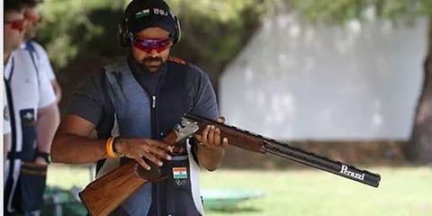 தேசிய துப்பாக்கிச் சுடுதல் தகுதிச் சுற்று: தமிழக வீரர் அசத்தல்