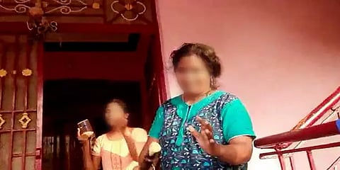 அரியலூர்: கரும்பு சக்கையை கொட்டுவதில் தகராறு; எஸ்.ஐ மனைவி மீது தாக்குதல்