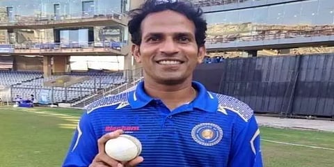 மும்பையின் டாப் ஆர்டர் பேட்ஸ்மேன்களை வீழ்த்திய புதுச்சேரி பந்து வீச்சாளர் சாந்த மூர்த்தி!