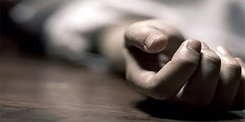 குஜராத்: சாலையோரம் தூங்கிய தொழிலாளர்கள் மீது லாரி ஏறி 15 பேர் உயிரிழப்பு