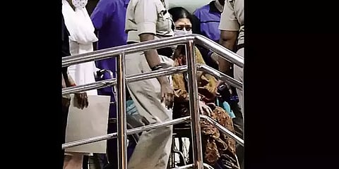 ''சசிகலாவின் உடல்நிலை சீராக உள்ளது; அச்சம் கொள்ளத்தேவையில்லை'' - டிடிவி தினகரன்