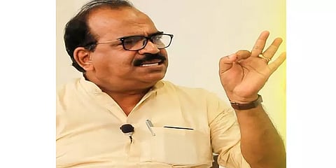 "சசிகலாவை முடக்க நினைக்கிறது பாஜக!"- நாஞ்சில் சம்பத் சிறப்புப் பேட்டி