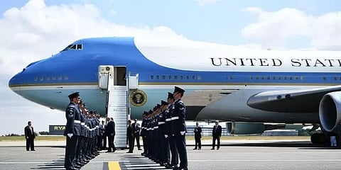 புதிய Air Force One-ல் பறக்கப்போகும் முதல் அதிபர்... 5.3 பில்லியன் டாலர் விமான சிறப்பம்சம்