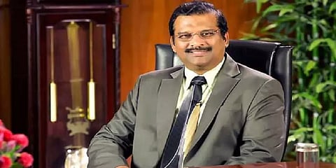 பால் தினகரனுக்கு சொந்தமான இடங்களில் ஐடி ரெய்டு: பாரிமுனையில் தொடர்ந்து சோதனை