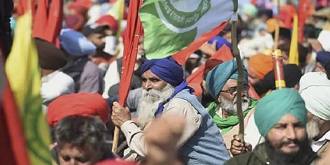 டெல்லி விவசாயிகள் போராட்டம்.. சூடுபிடிக்கும் தமிழக அரசியல் களம்.. முக்கியச் செய்திகள்!
