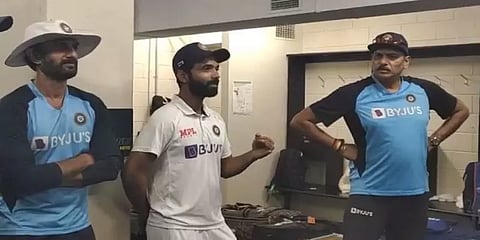 "வாய்ப்புகள் கிடைக்கும் கவலை வேண்டாம்" - ஓய்வறையில் உத்வேகமாக பேசிய ரஹானே!