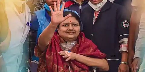 சசிகலா உடல்நிலையில் முன்னேற்றம் - சாதாரண வார்டுக்கு மாற்ற முடிவு