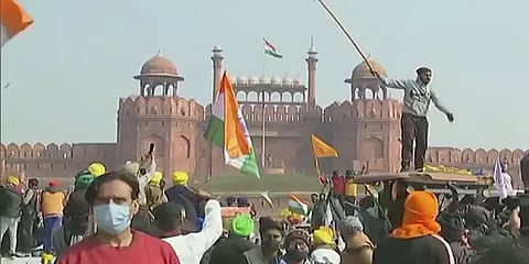 தீவிரமடையும் விவசாயிகள் போராட்டம் - டெல்லியில் இணையதள சேவை துண்டிப்பு