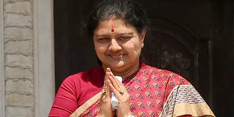 முடிவுக்கு வந்தது 4 ஆண்டுகால சிறைவாசம் - விடுதலையானார் சசிகலா!