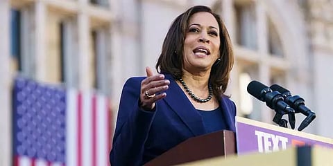 “ கண்ணாடி பொருட்களை சுத்தம் செய்வதுதான் நான் பார்த்த முதல் வேலை”- கமலா ஹாரிஸ்