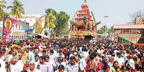 தைப்பூசத்தையொட்டி பழனி முருகன் கோயிலில் தேரோட்டம்: பக்தர்கள் தரிசனம்