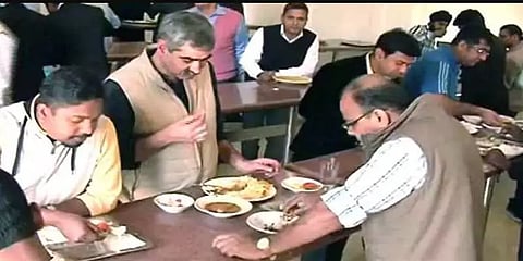 நாடாளுமன்ற மலிவுவிலை உணவுக்கு "டாடா... பை, பை" - இனி அசைவ உணவு ரூ700!