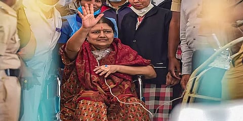 சசிகலா உடல்நிலை சீராக உள்ளது: பெங்களூரு மருத்துவமனை தகவல்