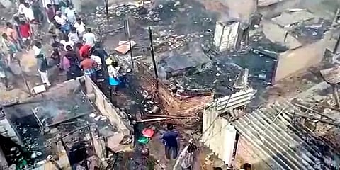 சென்னை: அனகாபுத்தூரில் அடுத்தடுத்து தீப்பற்றி எரிந்து 18 குடிசை வீடுகள் நாசம்!