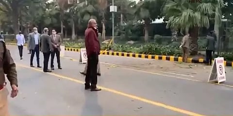 டெல்லியில் உள்ள இஸ்ரேல் நாட்டு தூதரகம் அருகே குண்டுவெடிப்பு - 4 கார்கள் சேதம்